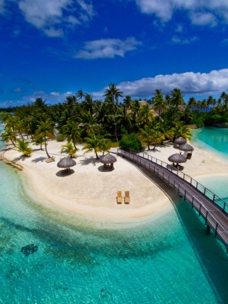 هل سمعتم عن بورا بورا؟.. أجمل جزيرة في العالم Bora_Bora_French_Polynesia10-330x440