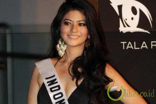 13 Putri Indonesia yang Mengikuti Ajang Miss Universe 2013-01-25_125309