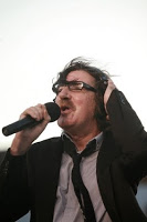 Charly garcia volvio a tocar en vivo y gratis A