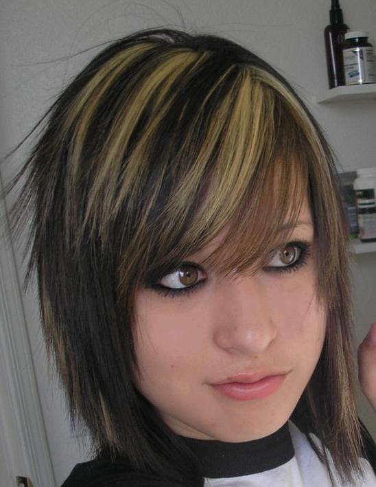 قصات جدييييييدة Short-emo-hairstyles-for-girls-c