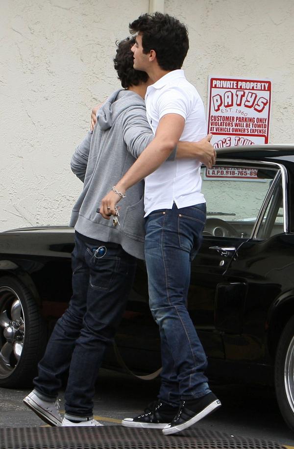 6 de Junho de 2011 (Very Crazier ..) Joick-hug%2520(1)