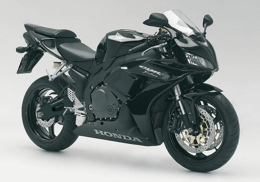 Honda CBR1000RR Fireblade con DCT para el 2012: ¿Rumor o realidad? Honda-CBR1000RR-Fireblade-1