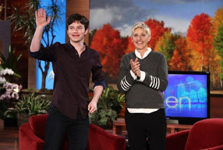 Chris Colfer en "The Elle DeGeneres Show" Chris_ellen