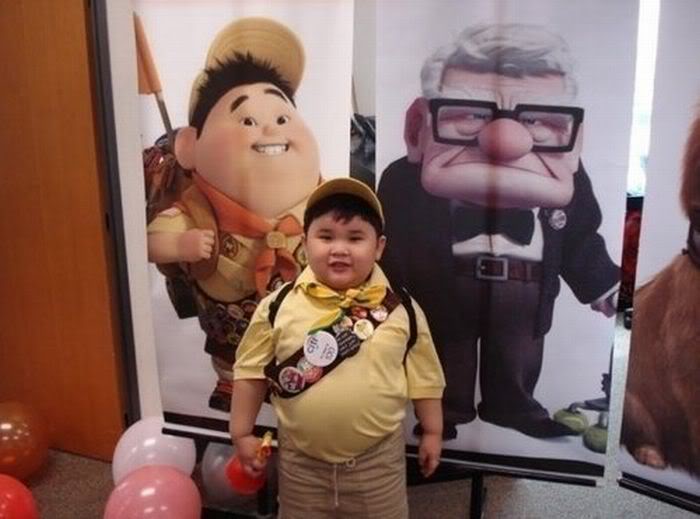 Les cosplays Disney/Pixar sur le web - Page 2 2m2v15h