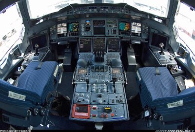 Cockpit Airbus A380 1hk