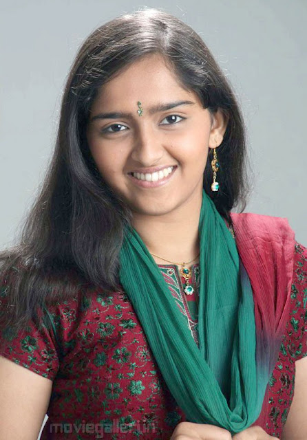 நடிகை சானுஷாவின் படங்கள் Sanusha_new_latest_stills_photos_05