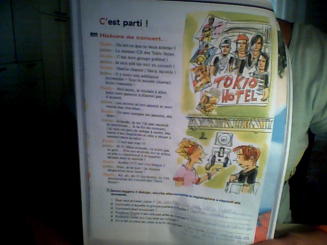 Tokio Hotel em livro escolar da França Tokitas.tk