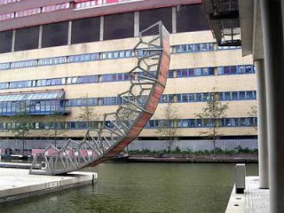 Jambatan Gulung Rolling_bridge_04