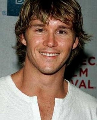 Zona: Claire Green Ryan_kwanten