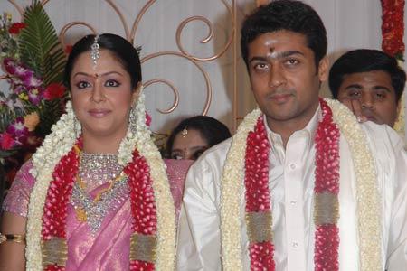 முட்டி மோதிய தப்ஸி.. மூக்குடைத்த சூர்யா! - Page 2 Surya-jyothika1