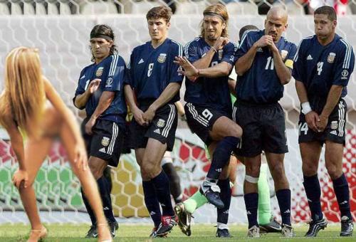 Quando um filho da **** se torna Notavel e notado  Argentina-vi