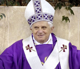 LA GRAN RAMERA SE CONFABULA CON LOS ENEMIGOS DE ISRAEL   LOS NUEVOS CARDENALES NOMBRADOS POR EL PAPA Y SU APOYO AL PUEBLO PALESTINO (Video)        Benedicto-xvi