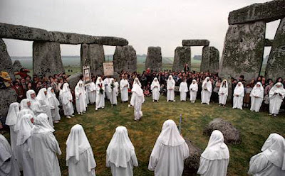 Познайте групата - Page 4 Druids_stonehenge