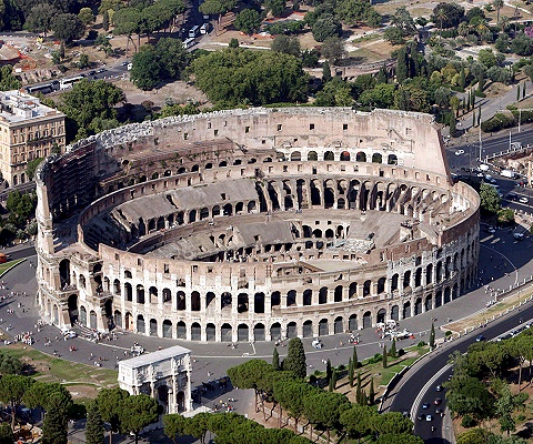 Lambo: Historia de la Conquista del Mundo 05_a1_Roma_Coliseo