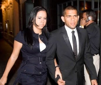 صوٌر| صديقات إ زوجات | نجومنا ≈$ ♥ ! Dani-Alves-girlfriend