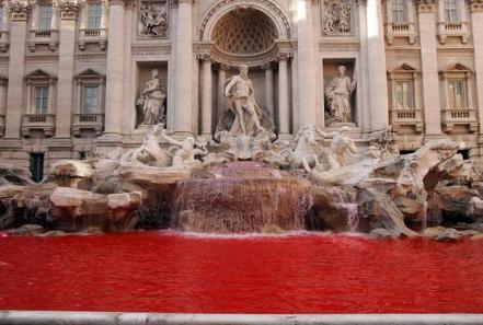 Fontana de Trevi Fontana-trevi-rojo