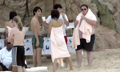 Jonas Brothers en Los Cabos con Danielle!!?? Ca3