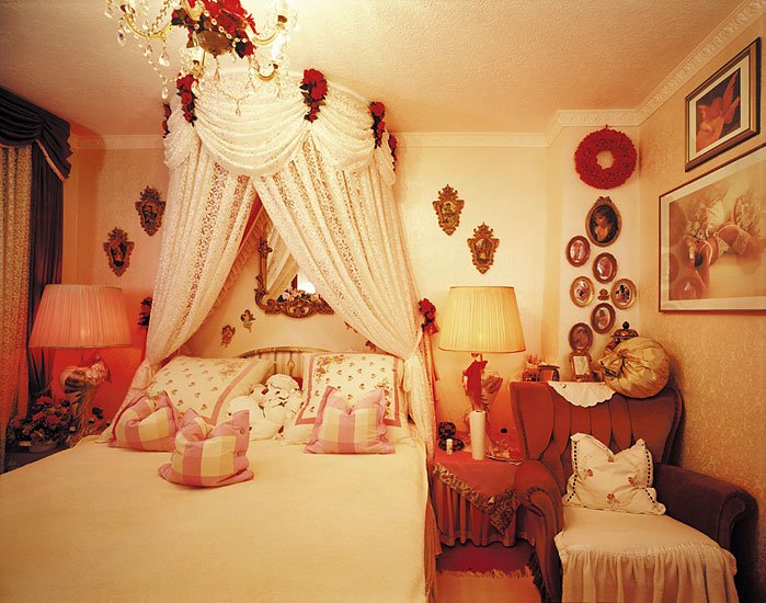 صور غرف نوم غربيه كوووووووووووووووول لا تفوتكم   Beautiful-bedrooms-05