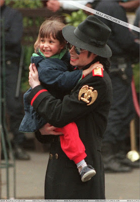 A Saudade de Michael. Ceaeadb9b728e3a94dbd92e010d4845a