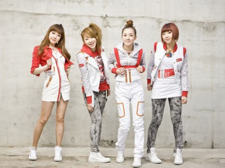 2NE1♥تقرير 2ne1%2Blinh%2Btinh%2B%282%29