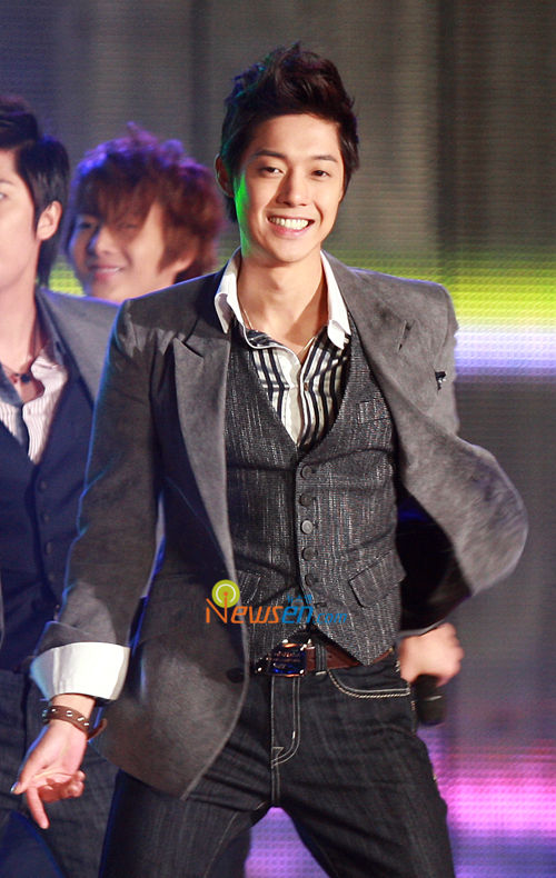 ♥ ♥ ♥ °· ( نادي معجبين SS501ــ ) ·°♥ ♥ ♥  F5f740f9618aef21d8f9fdce