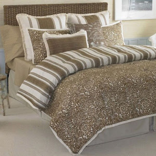 Luxury bedding. 262709