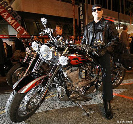 Las motos de los famosos John-Travolta-Motorbike