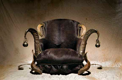  اثاث غريب وجديد Amazing-furniture-animal-03