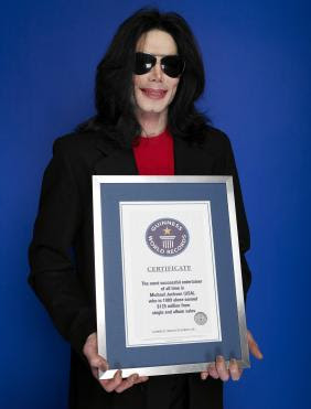 Michael Jackson, o colecionador de recordes  Mj-11