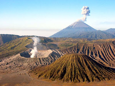 Menakjubkan, 10 Keajaiban yang Ada di Indonesia  09