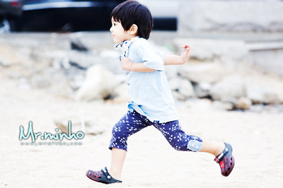 صور أطفال كوريين Yoogeun1