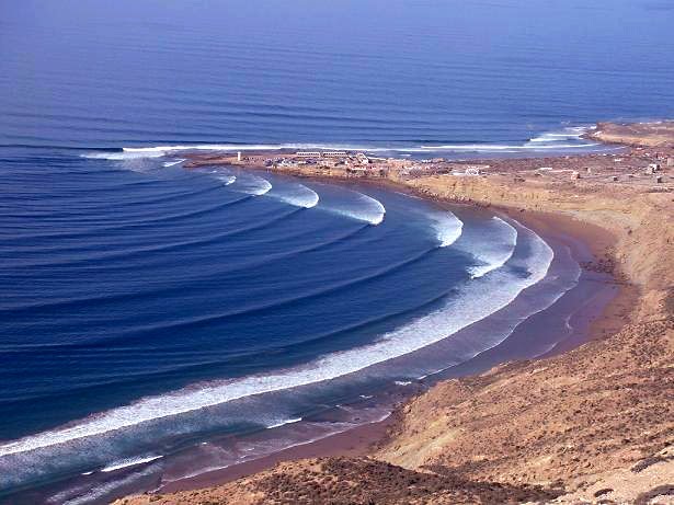 Lundi 10 janvier 2011 : An aerial swell picture Imessouane