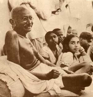 மகாத்மா காந்தி அறிய படங்கள் ... - Page 2 Gandhi66