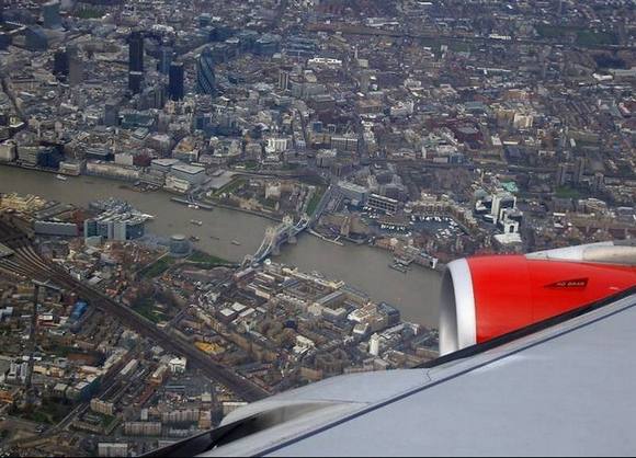 அதிசயக் காட்சிகள்! - Page 2 London-skyline