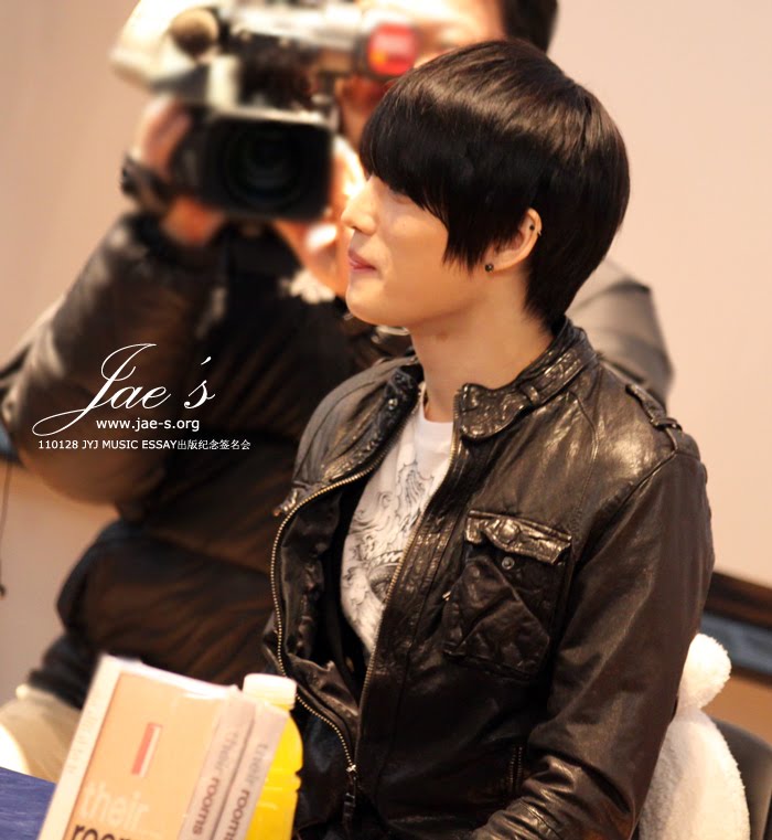 [28.01.2011][Pic] Jaejoong - Their Rooms Fanmeet Part 2  4