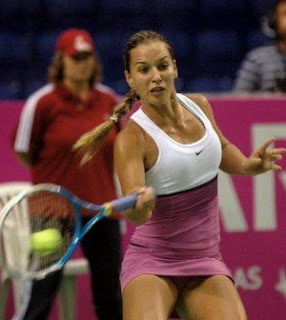 Dominika Cibulkova hot photo gallery Dominika_cibulkova_with_strength