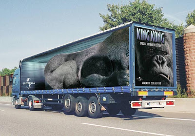 வேடிக்கையான படங்கள் - Page 3 895-king-kong-in-truck