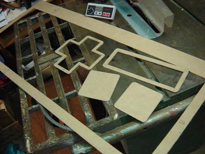 La table « manette de jeu » – L'atelier barisien