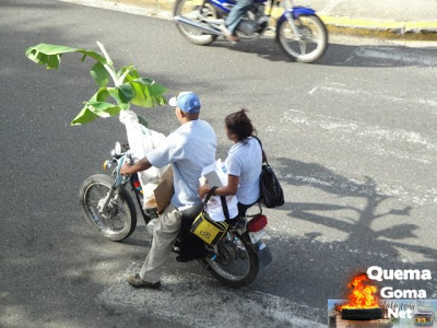 diablo esto dominicanos me mata de la risa cosa k solo se ve en Republica dominicana 45