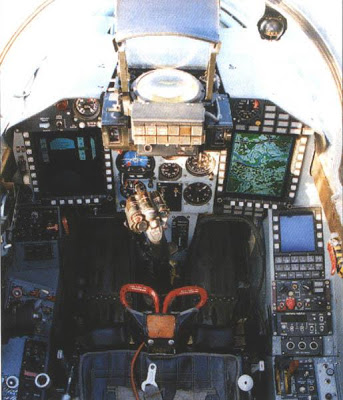 General Dynamics F-16 - Página 4 Mig-29smt-cockpit