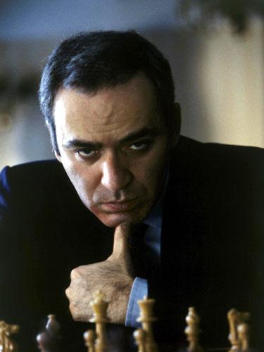 LEFT HANDED PEOPLE - Fact or fiction... is the average left-hander more intelligent? Kasparov