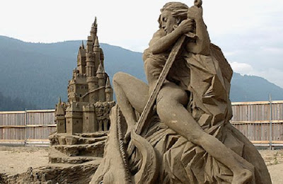 Você acha que sabe fazer castelos de areia? Sand-sculpture-40_d3cFU_11446