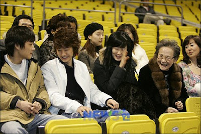 [PICS]SS501 Family Pictures 3