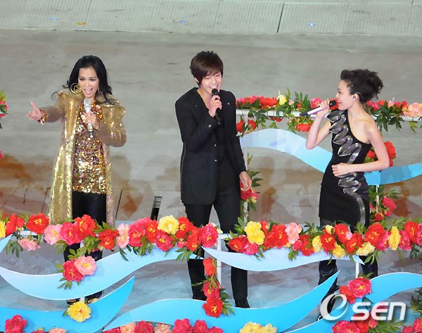 Kim Hyun Joong @ Juegos Asiáticos de 2010 Ceremonia de Apertura 2