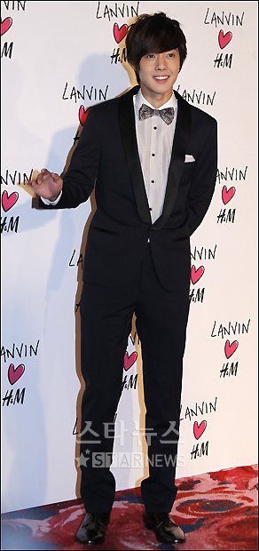 Kim Hyun Joong @ fiesta The Lanvin paraH&M VIP  16