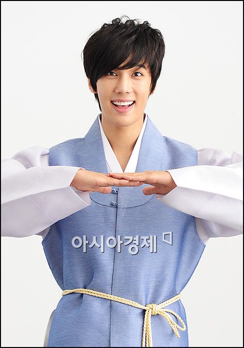 Un Feliz Año Nuevo Lunar de Park Jung Min! 8