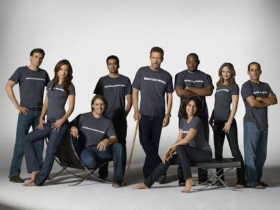 House 5 Temporada 61826_Fox_01-Group-TShirts_0026_jwR_V7_wh_F_122_243lo