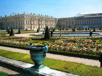 Moberly dan Jourdain Incident, Peristiwa Misterius di Petit Trianon Palace-of-versailles-4