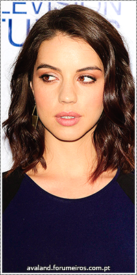 Adelaide Kane 18146034_6viGW