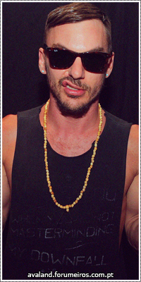 Shannon Leto 18247540_M8PRZ